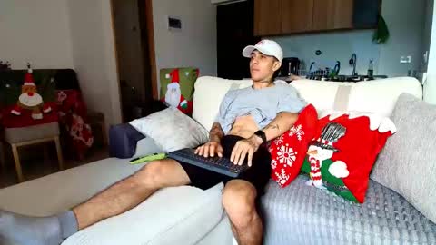 Snapshot of liorvante chatting on 19, 12, 2025 Lior Vante online show from 19, 12, 2025