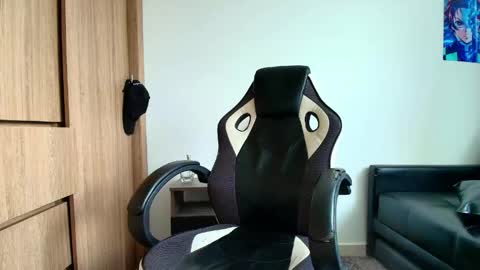 Snapshot of liorvante chatting on 25, 4, 2026 Lior Vante online show from 25, 4, 2026