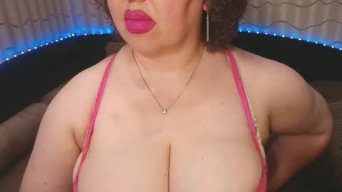 Snapshot of lipsaddiction chatting on 19, 5, 2026 LIpsAddiction online show from 19, 5, 2026