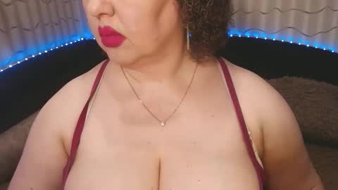 Snapshot of lipsaddiction chatting on 1, 6, 2026 LIpsAddiction online show from 1, 6, 2026