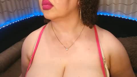 Snapshot of lipsaddiction chatting on 17, 6, 2026 LIpsAddiction online show from 17, 6, 2026
