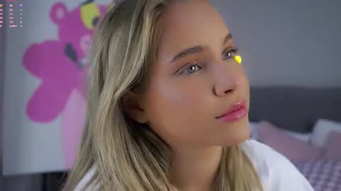 Amelia online show from 4, 12, 2025