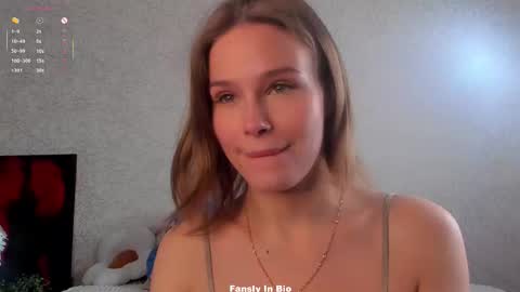 Snapshot of lipswithsweetonthem chatting on 3, 12, 2025 Lina online show from 3, 12, 2025