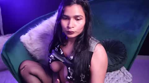 Snapshot of lireesa chatting on 10, 10, 2025 Lire online show from 10, 10, 2025