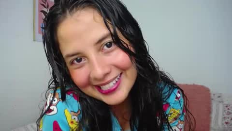 Snapshot of lirio05 chatting on 6, 3, 2025 Lily see u on december 2 online show from 6, 3, 2025