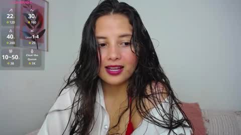 Snapshot of lirio05 chatting on 12, 3, 2025 Lily see u on december 2 online show from 12, 3, 2025