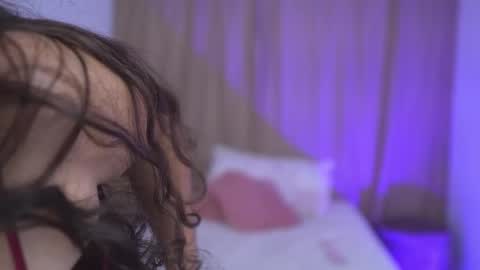 Snapshot of lirio05 chatting on 17, 10, 2025 Lily see u on december 2 online show from 17, 10, 2025