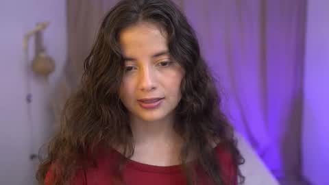 Snapshot of lirio05 chatting on 17, 11, 2025 Lily see u on december 2 online show from 17, 11, 2025