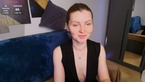 Snapshot of lisa__evans chatting on 2, 6, 2026 Lisa online show from 2, 6, 2026