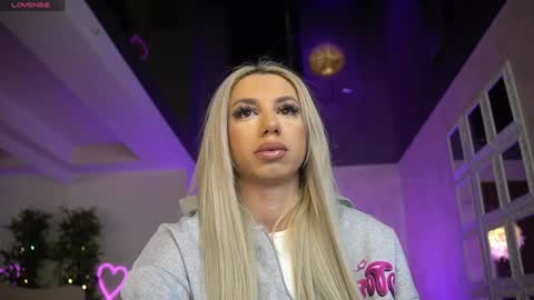 onlyfans-lisaakira instagram-lisaakira9  twitter-lisaakira4 online show from 13, 1, 2026