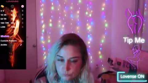 Snapshot of lisacasandra chatting on 5, 3, 2025 lisacasandra online show from 5, 3, 2025