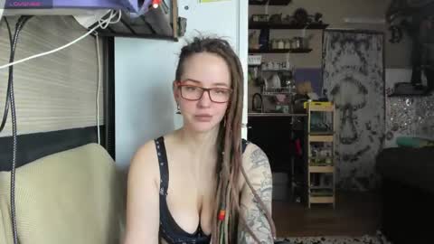 Snapshot of lisafoxy_y chatting on 30, 4, 2026 Lisa online show from 30, 4, 2026