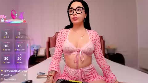  Lisa  online show from 12, 11, 2025