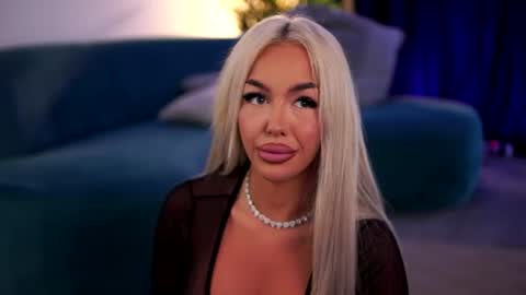 LisetteLuxe online show from 8, 7, 2026