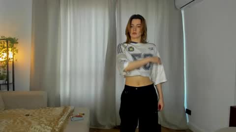 Snapshot of lisharahn chatting on 22, 4, 2026 Lisha online show from 22, 4, 2026