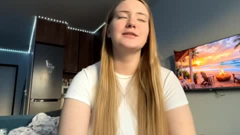 Snapshot of lisi_kiss_ chatting on 16, 5, 2026 Aurora online show from 16, 5, 2026
