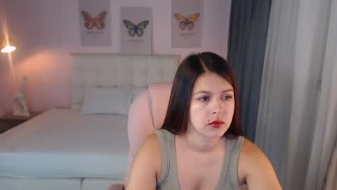 Andrea online show from 4, 1, 2025