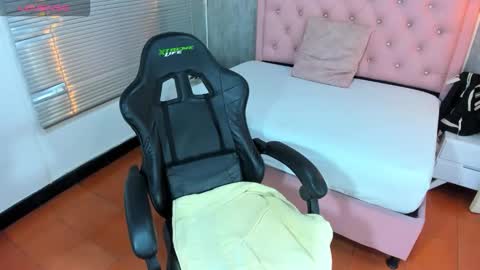 L I S S A  online show from 14, 11, 2025