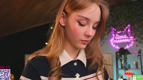 Snapshot of lissa_meooow chatting on 19, 11, 2025 your Liza again. Next stream Dec. 1 at 2 or 3 GMT online show from 19, 11, 2025