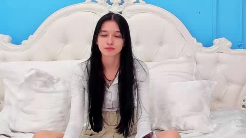 LissaAllison online show from 5, 3, 2025