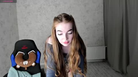 Snapshot of lissacain chatting on 4, 12, 2024 Lissa online show from 4, 12, 2024