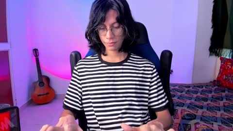 Snapshot of literateboy chatting on 10, 1, 2025 Literateboy online show from 10, 1, 2025