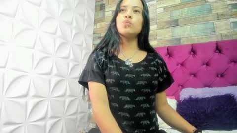 Snapshot of litlenessa_ chatting on 9, 4, 2026 VANESSA online show from 9, 4, 2026