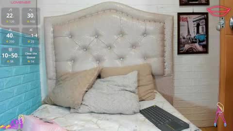 Snapshot of litlenessa_ chatting on 20, 4, 2026 VANESSA online show from 20, 4, 2026