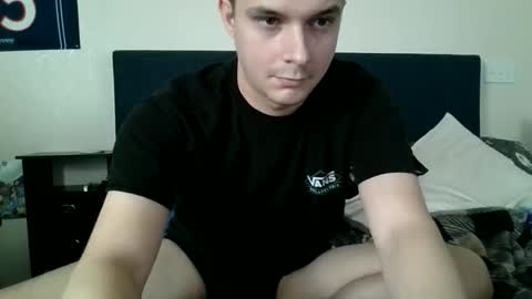 Littleguy28 online show from 19, 3, 2026