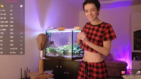 Snapshot of litllle_alis_a chatting on 12, 11, 2025 Alisa online show from 12, 11, 2025