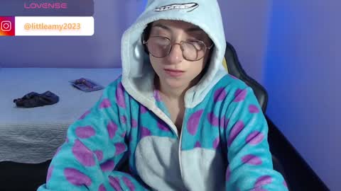 Snapshot of little__amy_ chatting on 31, 1, 2025 AMY online show from 31, 1, 2025