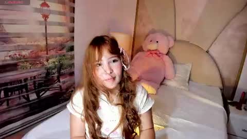 Snapshot of little__doll18 chatting on 20, 6, 2026 little__doll18 online show from 20, 6, 2026