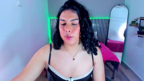 Snapshot of little_alli chatting on 22, 2, 2026 L I T T L E A L L I online show from 22, 2, 2026