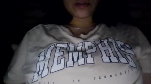 Snapshot of little_anef chatting on 5, 11, 2025 little_anef online show from 5, 11, 2025