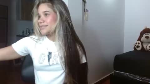 Snapshot of little_babyboo_ chatting on 22, 6, 2026 Catalina online show from 22, 6, 2026