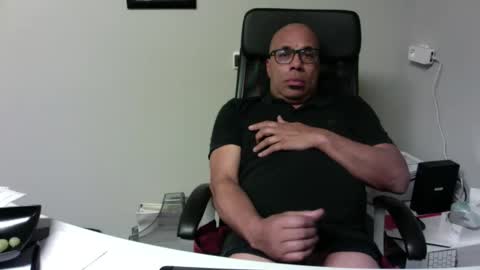Snapshot of little_buddha chatting on 21, 4, 2026 Pure Black Power online show from 21, 4, 2026