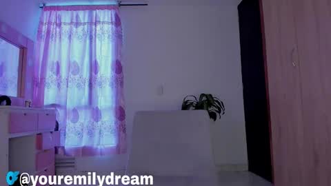 Snapshot of little_emilyd chatting on 9, 2, 2026 Emily online show from 9, 2, 2026