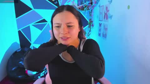 Snapshot of little_emma0 chatting on 18, 4, 2026 Carol online show from 18, 4, 2026