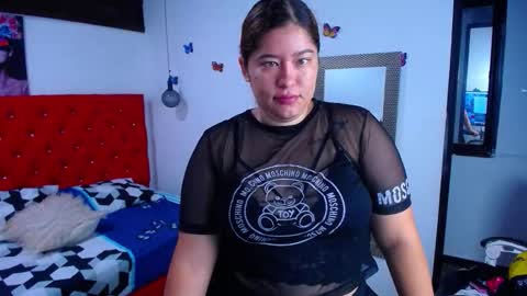 Snapshot of little_flower4you chatting on 26, 10, 2025 mai rojas online show from 26, 10, 2025