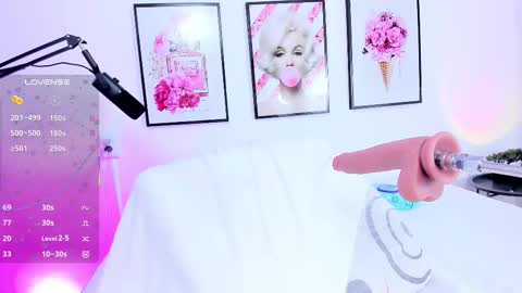 little_ivonne online show from 4, 10, 2025