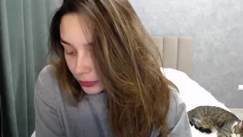 Snapshot of little_mia__ chatting on 4, 2, 2025 Mia   Im online every day 1530 PM in New York  2030 PM in London online show from 4, 2, 2025