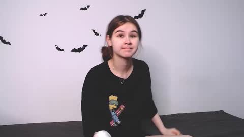 Snapshot of little_owlx chatting on 2, 12, 2025 Alice.. online show from 2, 12, 2025