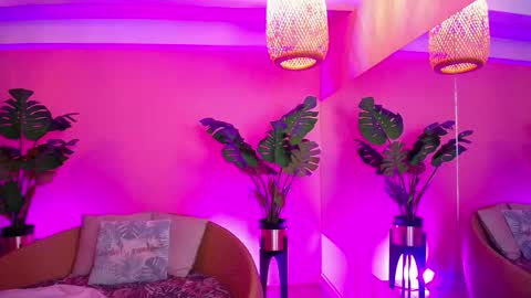 Snapshot of little_paulette chatting on 15, 11, 2025 Paulette online show from 15, 11, 2025