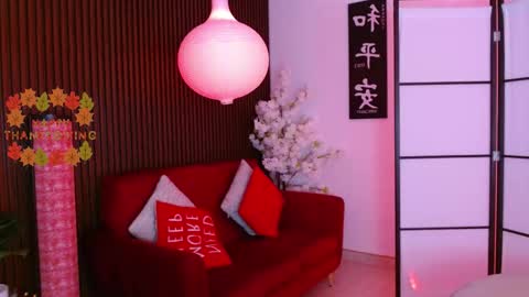 Snapshot of little_paulette chatting on 28, 11, 2025 Paulette online show from 28, 11, 2025