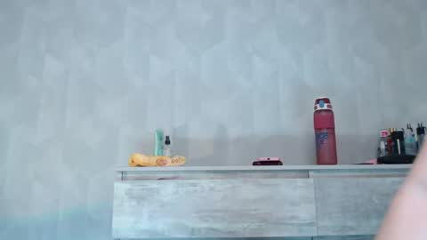 Snapshot of little_pearl_ chatting on 16, 4, 2026 Adaline online show from 16, 4, 2026