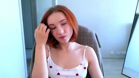 Snapshot of little_pretty_woman chatting on 18, 7, 2026 little_pretty_woman online show from 18, 7, 2026