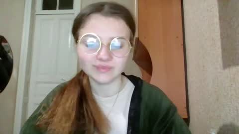 little_shygirl_ online show from 11, 3, 2025