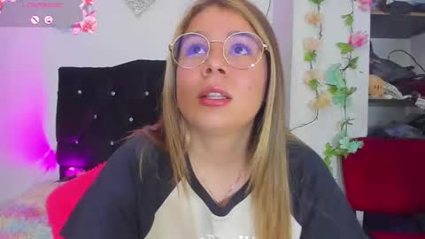 Tifanny online show from 26, 2, 2025