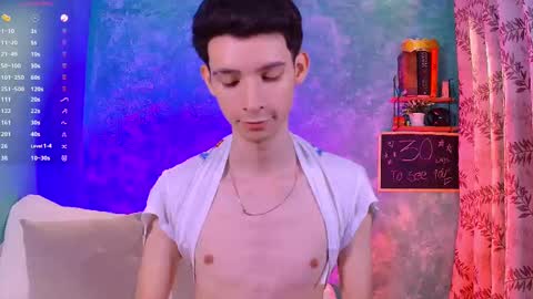 Snapshot of little_twiink chatting on 23, 9, 2025 Juan Ferrer online show from 23, 9, 2025