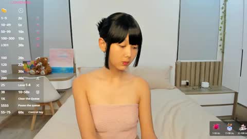 Snapshot of little_yena chatting on 25, 5, 2026 Yena and Gabby online show from 25, 5, 2026
